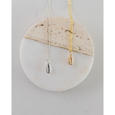 Silver Coffee Bean Necklace en Cafés La Mexicana