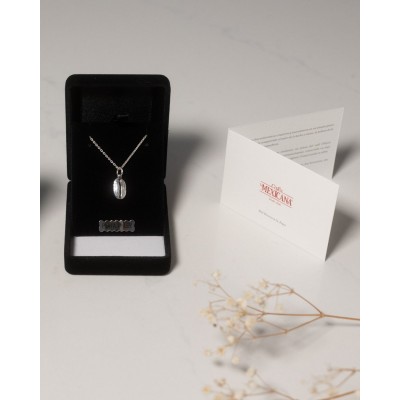 18k Gold-Plated Coffee Bean Necklace en Cafés La Mexicana