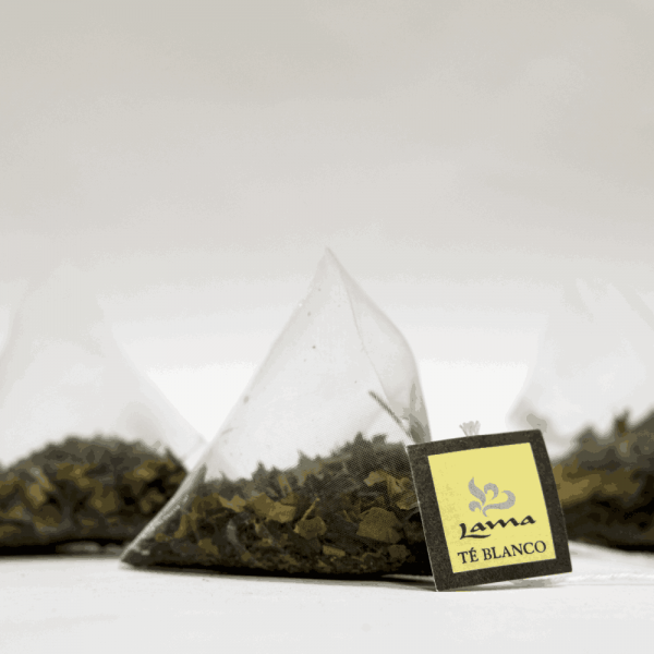 Strawberry & Banana White Tea | 40 Pyramid Tea Bags en Cafés La Mexicana