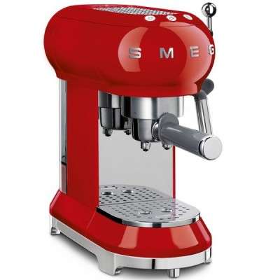 Red Manual Espresso Machine SMEG Red Manual Espresso Machine SMEG en Cafés La Mexicana